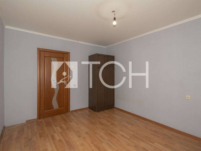 3-комн. квартира, Свердловский, ул Заводская, 3 #id258344