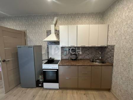 Квартира-студия, посёлок городского типа Свердловский, Заречная улица, 13, #id1962140