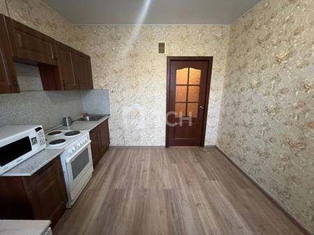 1-комн. квартира, посёлок городского типа Свердловский, Берёзовая улица, 4, #id1988110