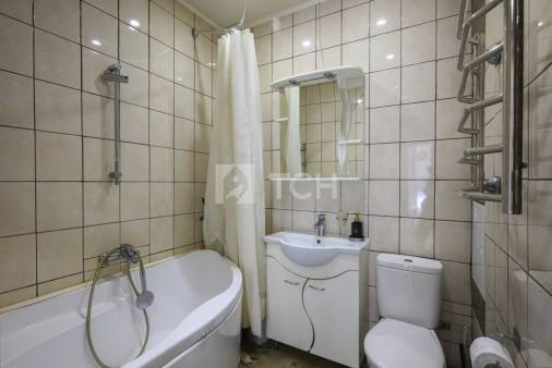 1-комн. квартира, посёлок городского типа Свердловский, Заречная улица, 7, #id1856431