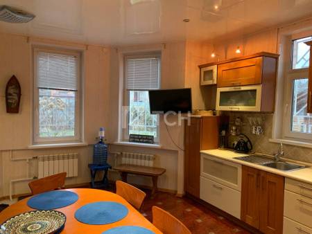 Дом, г.о. Пушкинский, посёлок городского типа Ашукино, Луговая улица, 2, #id1900408