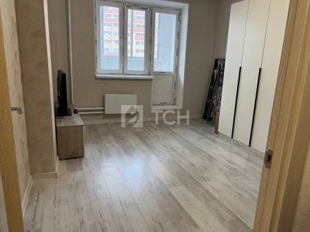 1-комн. квартира, посёлок городского типа Свердловский, улица Строителей, 12, #id1962374