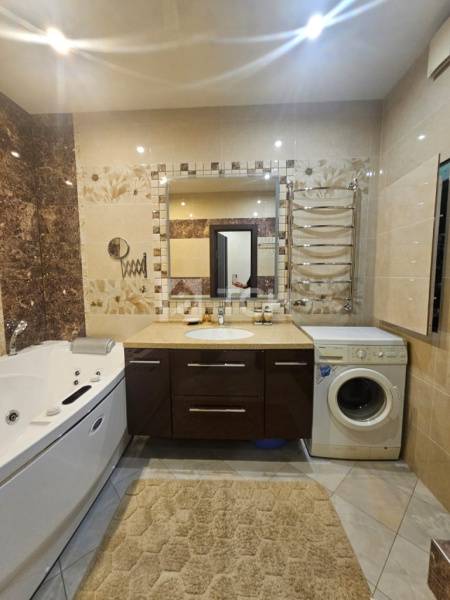 3-комн. квартира, Королёв, улица Маяковского, 4, #id1962432