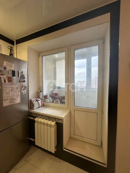 1-комн. квартира, посёлок городского типа Свердловский, Заречная улица, 13, #id1919697