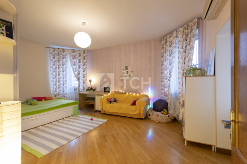 4-комн. квартира, Королёв, улица Маяковского, 4, #id1334786