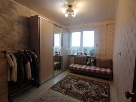 1-комн. квартира, посёлок городского типа Свердловский, улица Строителей, 9, #id1907626