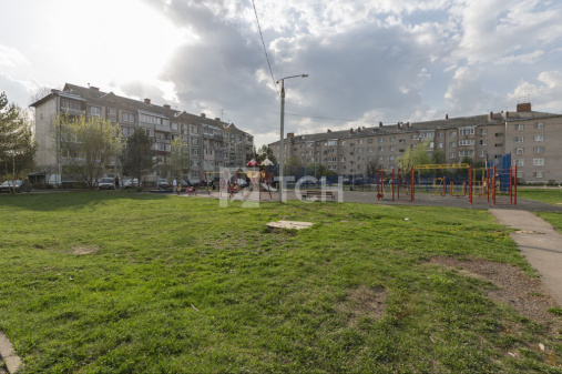 2-комн. квартира, посёлок Зверосовхоза, Школьная улица, 7, #id998307