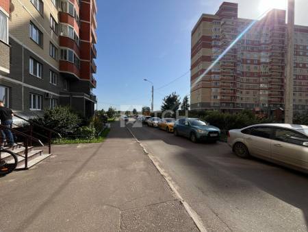 1-комн. квартира, посёлок городского типа Свердловский, Берёзовая улица, 2, #id1759988