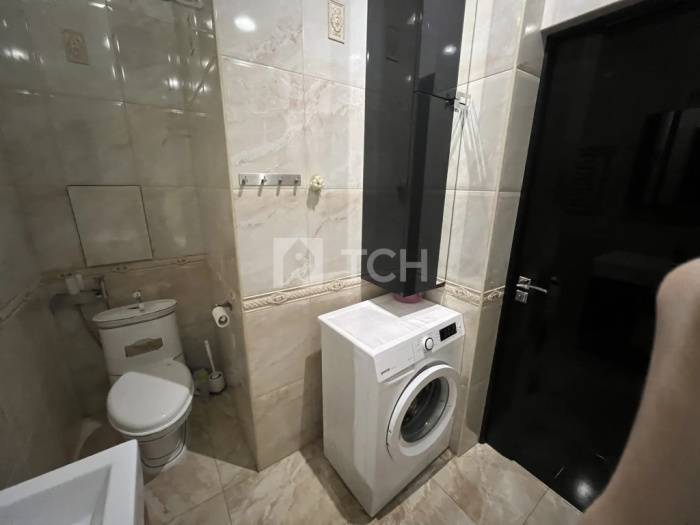 2-комн. квартира, посёлок городского типа Свердловский, Заречная улица, 8, #id2141003