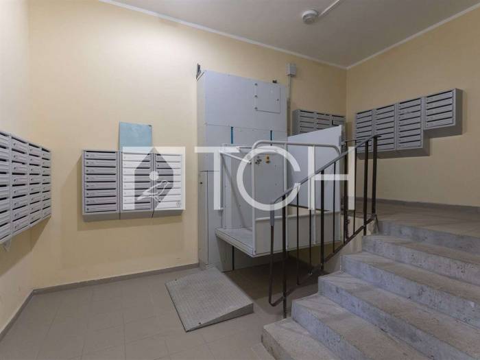 Квартира-студия, Свердловский, ул Строителей, 3 #id300531