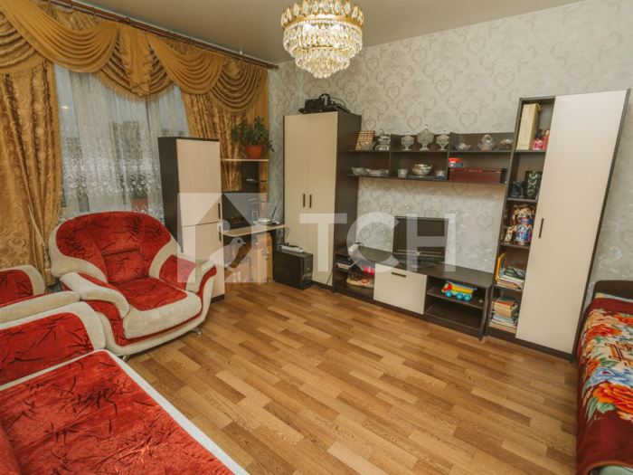 2-комн. Квартира, рабочий посёлок Свердловский, Заречная улица, 8, #id358894