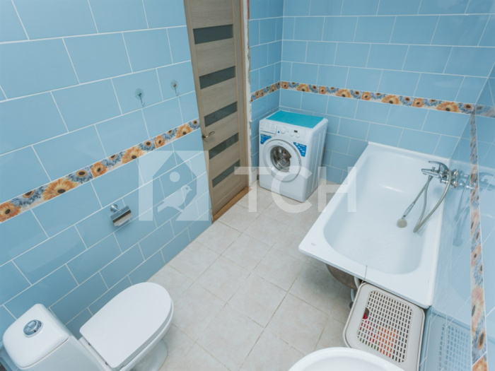 2-комн. Квартира, рабочий посёлок Свердловский, Заречная улица, 8, #id358894