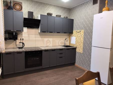 2-комн. квартира, посёлок городского типа Биокомбината, 17Б, #id1876339